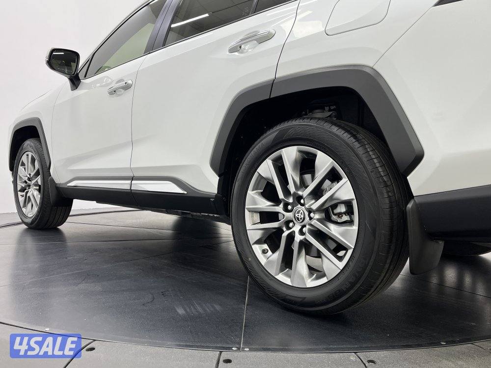 TOYOTA RAV401 4X4 HIGH OPTION7