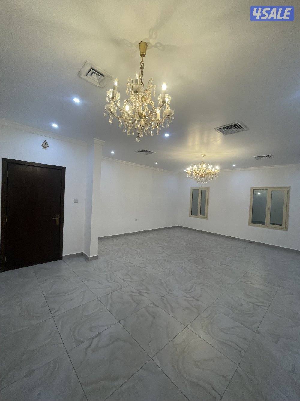 العقيله للايجار شقق وادوار تشطيب ديلوكس / ودور ارضي 5 غرف وديوانيه0