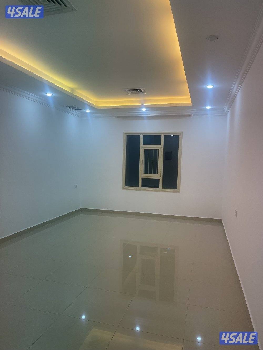 العقيله للايجار شقق وادوار تشطيب ديلوكس / ودور ارضي 5 غرف وديوانيه3