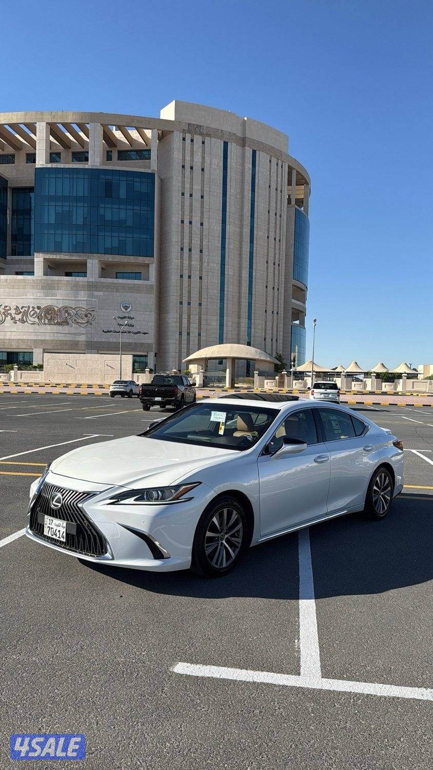 للبيع es-350 / 2020 الساير عداد ٧٣ الف1