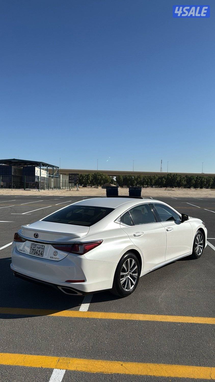 للبيع es-350 / 2020 الساير عداد ٧٣ الف2