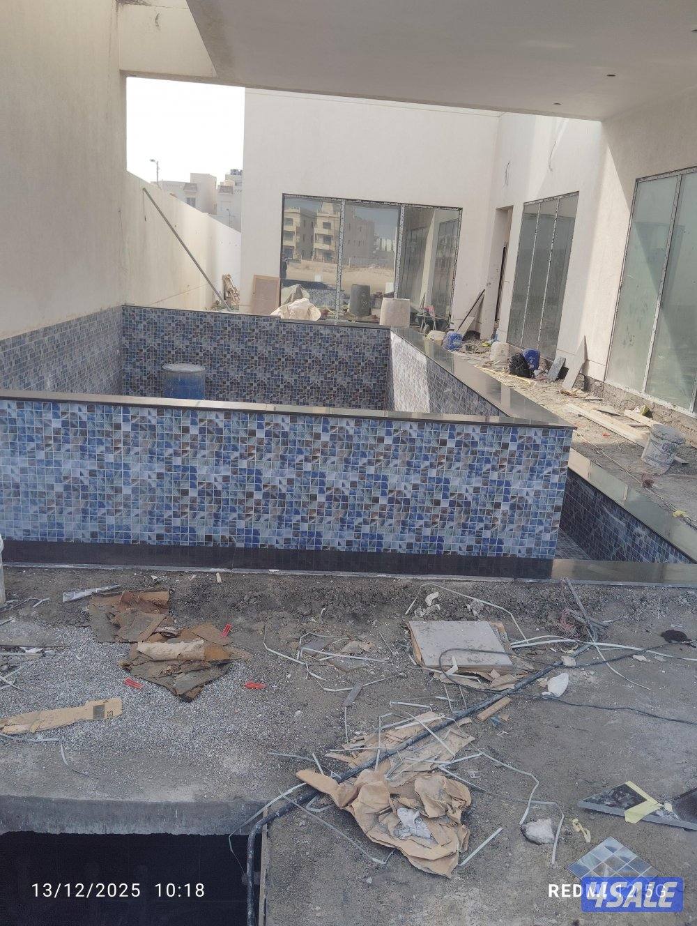 مقاول تكسير وتركيب السيراميك وأحواض السباحه0