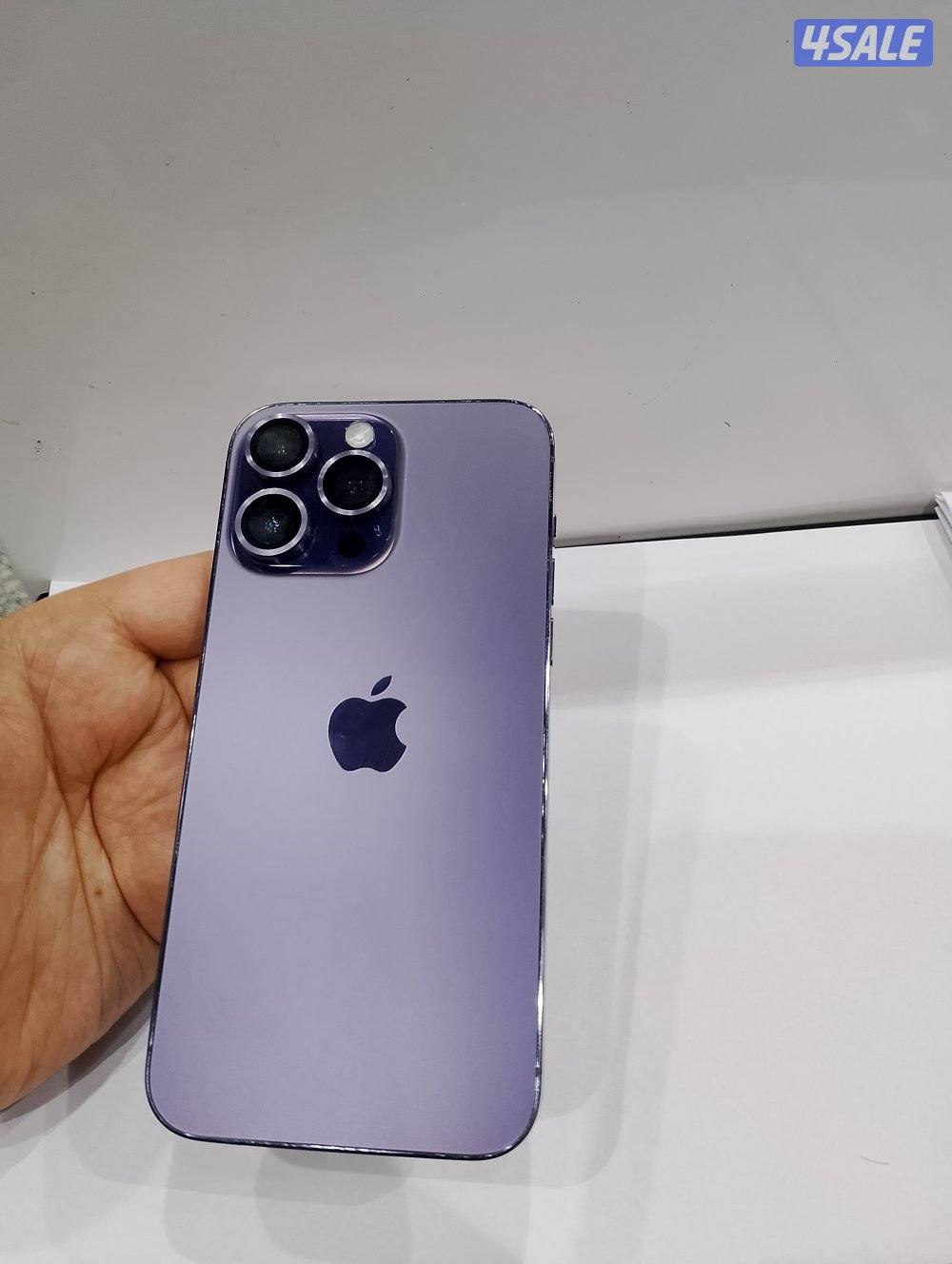 iPhone 14pro max 2562