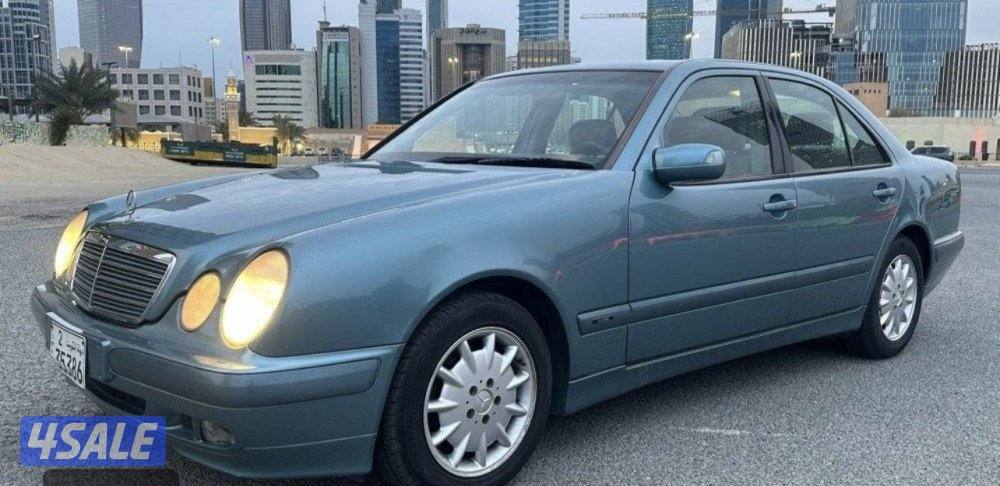 للبيع مرسيدس 200E  بحالة فوق الممتازة1