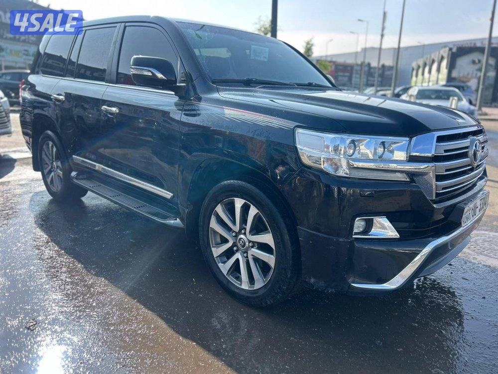 تويوتا لاندكروزر 5.7 VX.S -V81