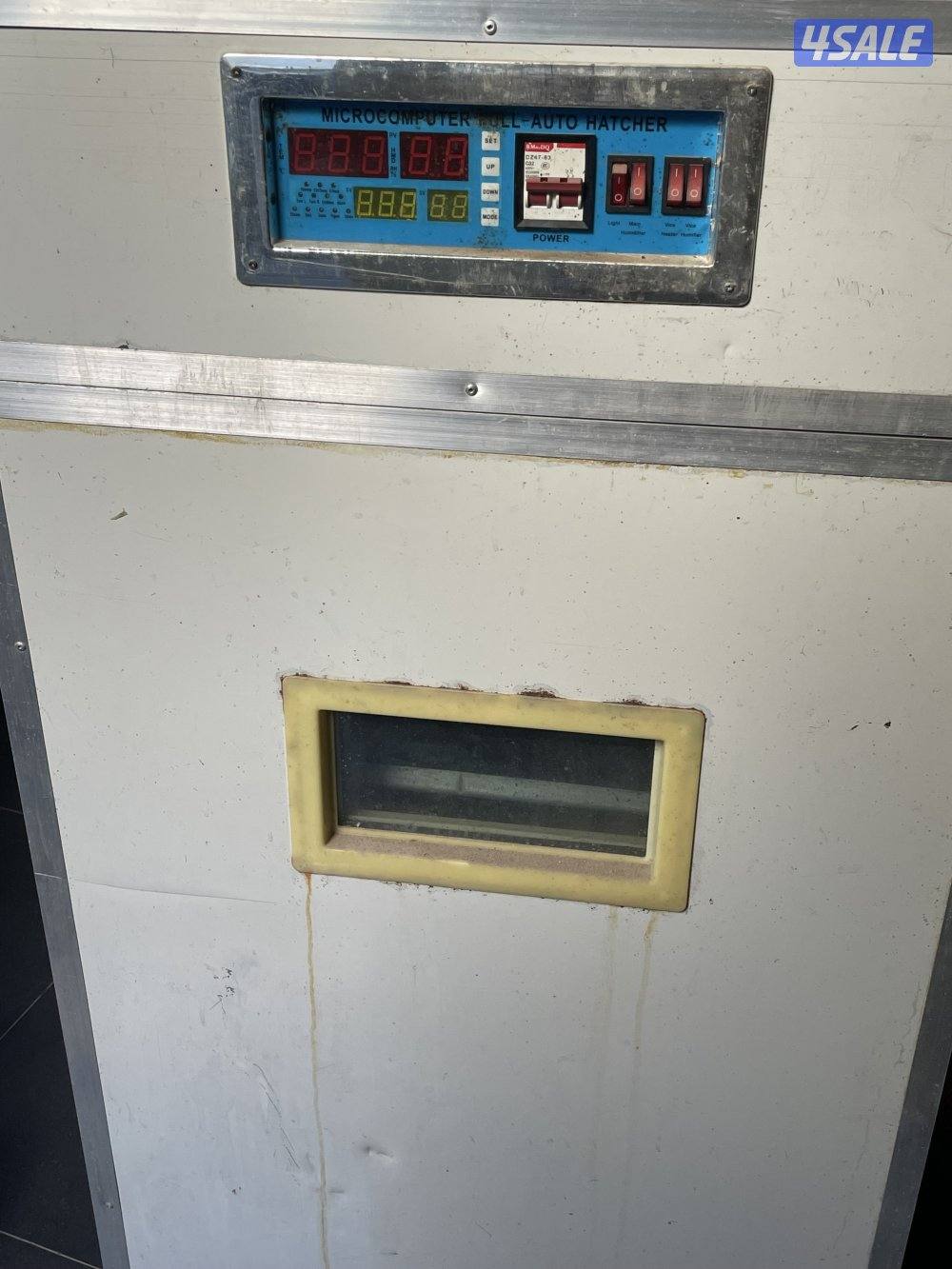 فقاسة ٤٠٠ بيضة0