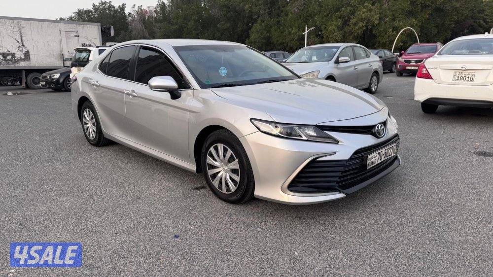 للبيع كامري ٢٠٢٣ LE وارد الساير5