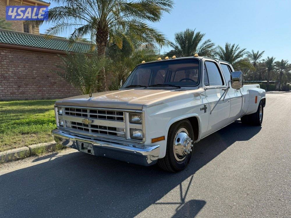 شيفروليه سيلفرادو دولي دبل تاير قمارتين موديل 1985 وارد الوكالة الكويت1