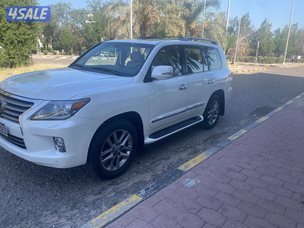 للبيع لكزس الساير مديل2014 الدرجه الاوله المالك الاول عداد272الف2