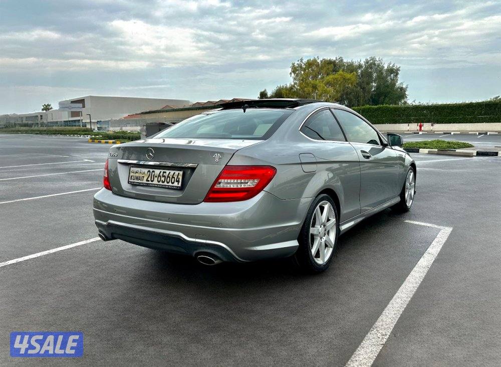 مرسيدس C350 - الموديل:2013 - العداد:1736