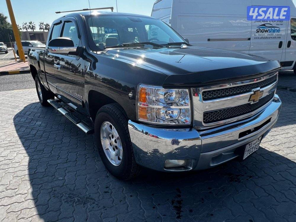 سلفرادو Z71 موديل 2013 عداد 242 الف كم2