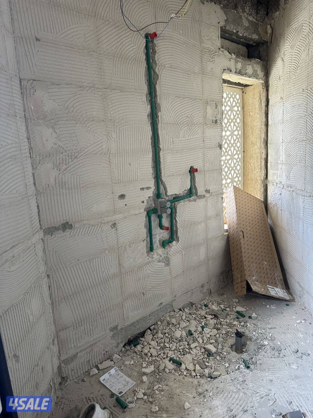 مقاول صحي ممتاز تكسير وتمديد حمامات ومطابخ وغرف غسيل1