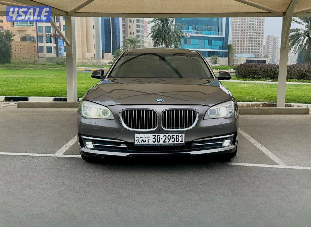 ًBMW 730Li - الموديل:2014 - العداد:1601