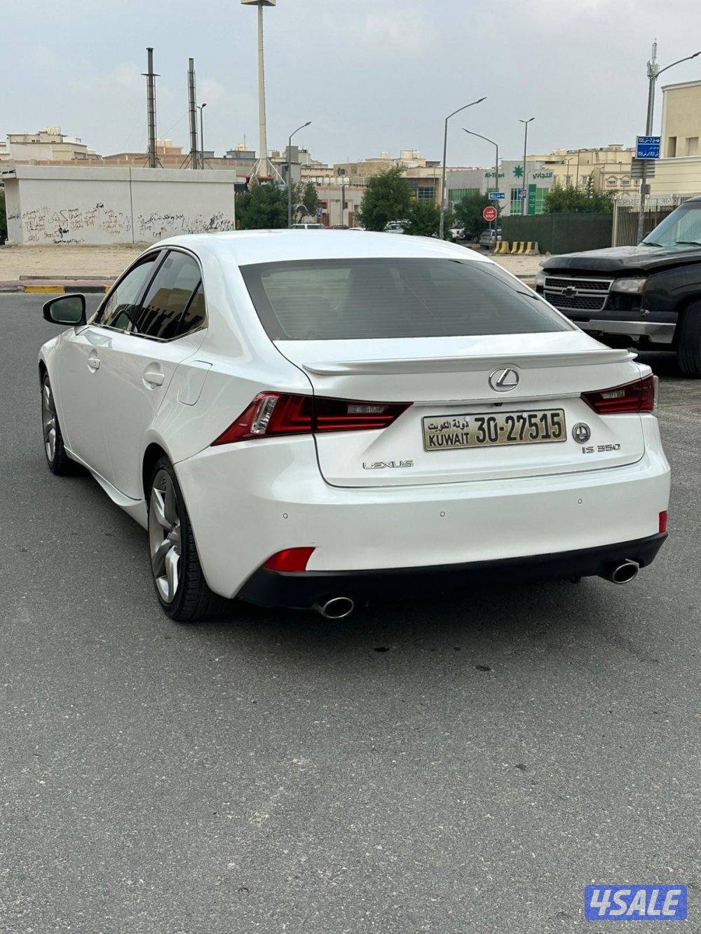 للبيع لكزس is ماشي 170 موديل 20142