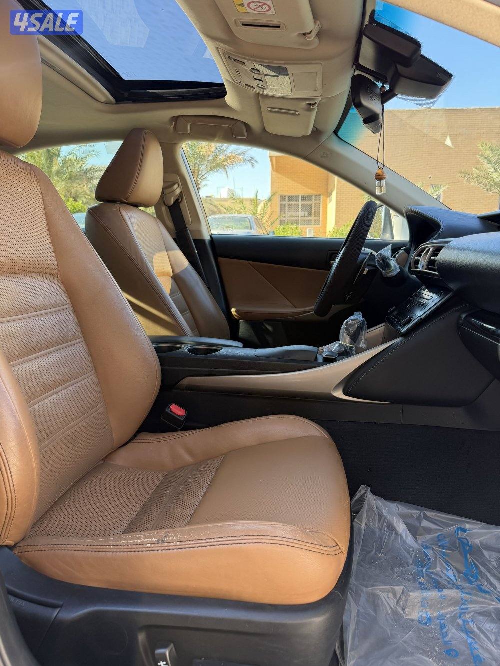 للبيع لكزس is ماشي 170 موديل 20145