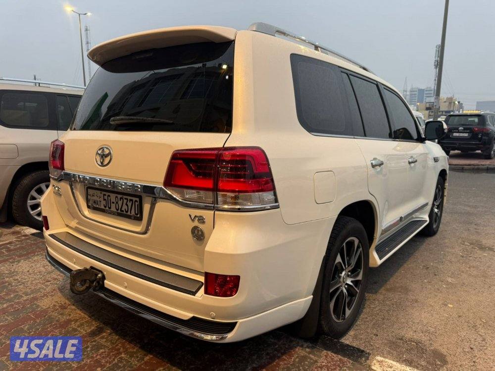 لاند كروز GX.R V8 تورنق ٢٠٢١ الساير عداد ٢٤٨ ألف شرط الفحص صبغ وكاله4