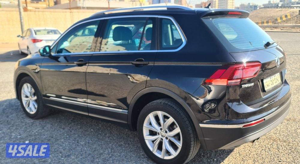 فولكس فاجن تيجوان _ موديل 2018 ( صبغ وكالة) عداد 223 Km3