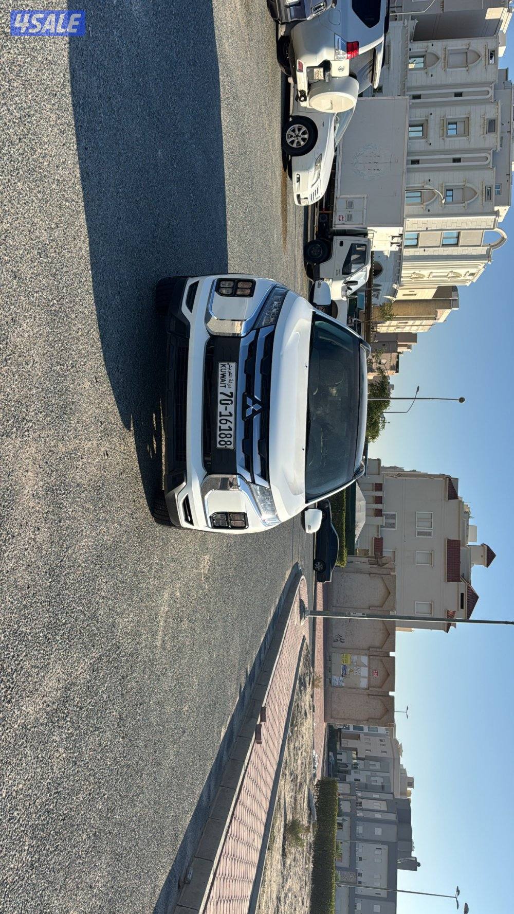 موستبيشي AXS3