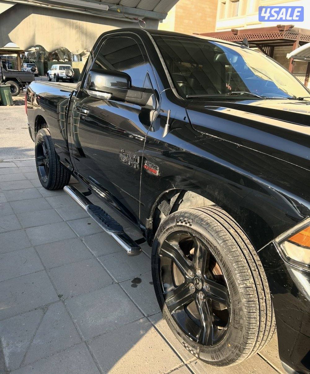 TR sport وانيت قمارة اللون اسود موديل 2014 السعر 4500 .واتساب 99233006