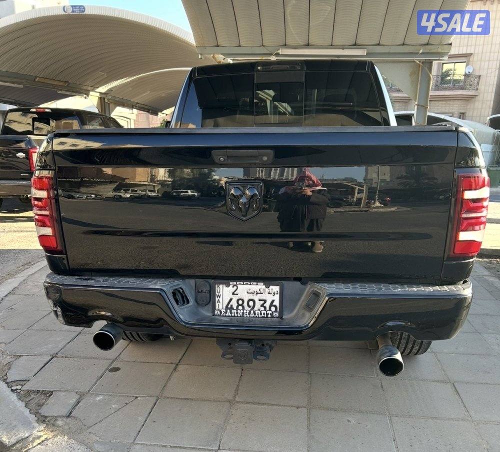 TR sport وانيت قمارة اللون اسود موديل 2014 السعر 4500 .واتساب 99233007