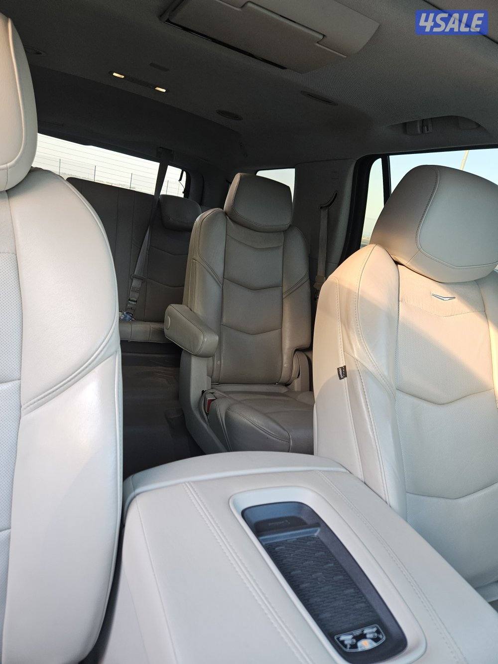 للبيع اسكاليد 20178