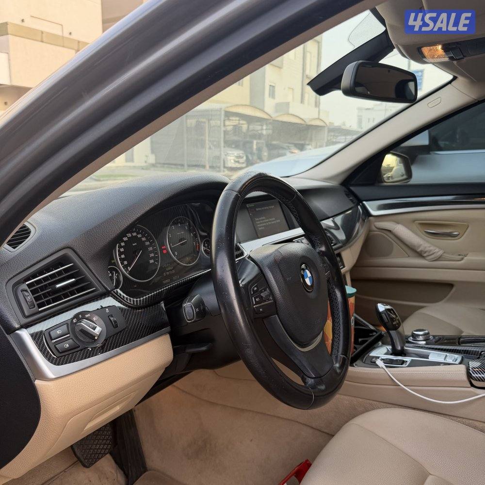 BMW 520i-2013-ممشى 101 الف6