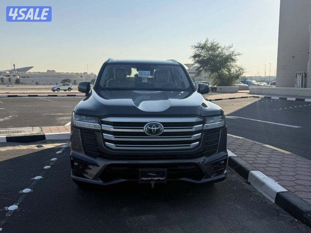 للبيع لاند كروزر2022 GXR أيرو إس صبغ الوكاله0