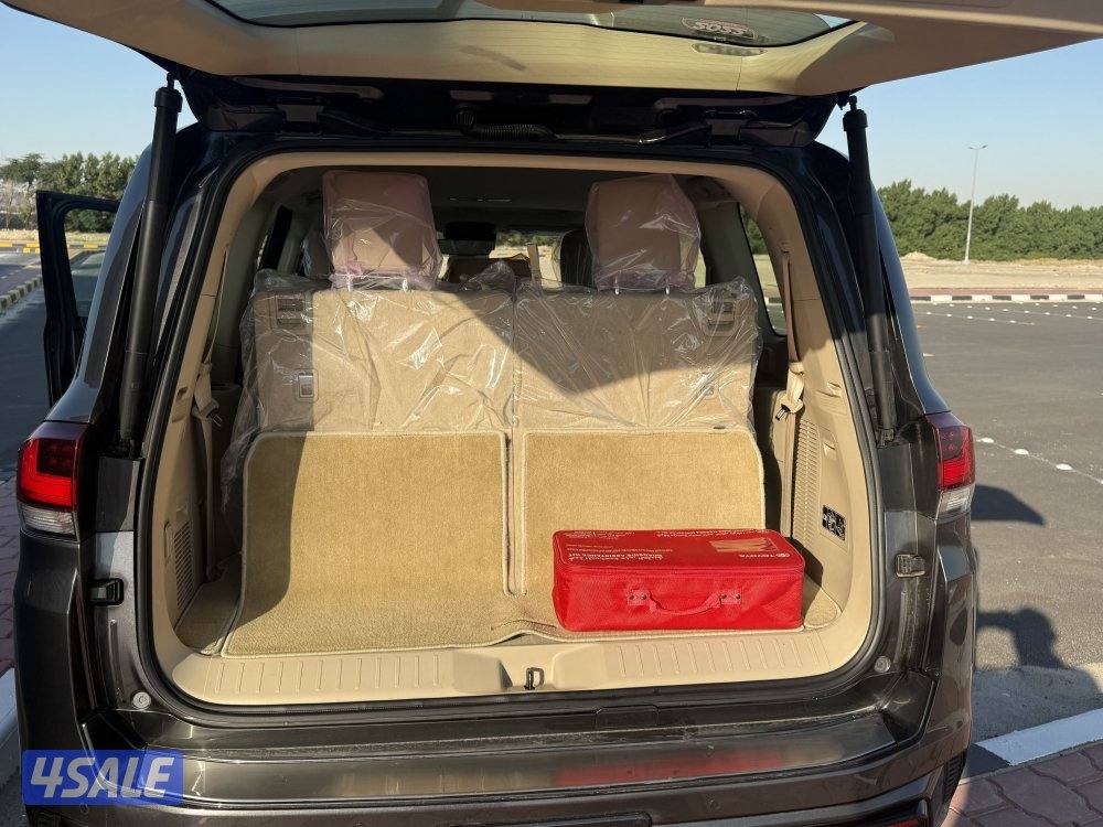 للبيع لاند كروزر2022 GXR أيرو إس صبغ الوكاله9