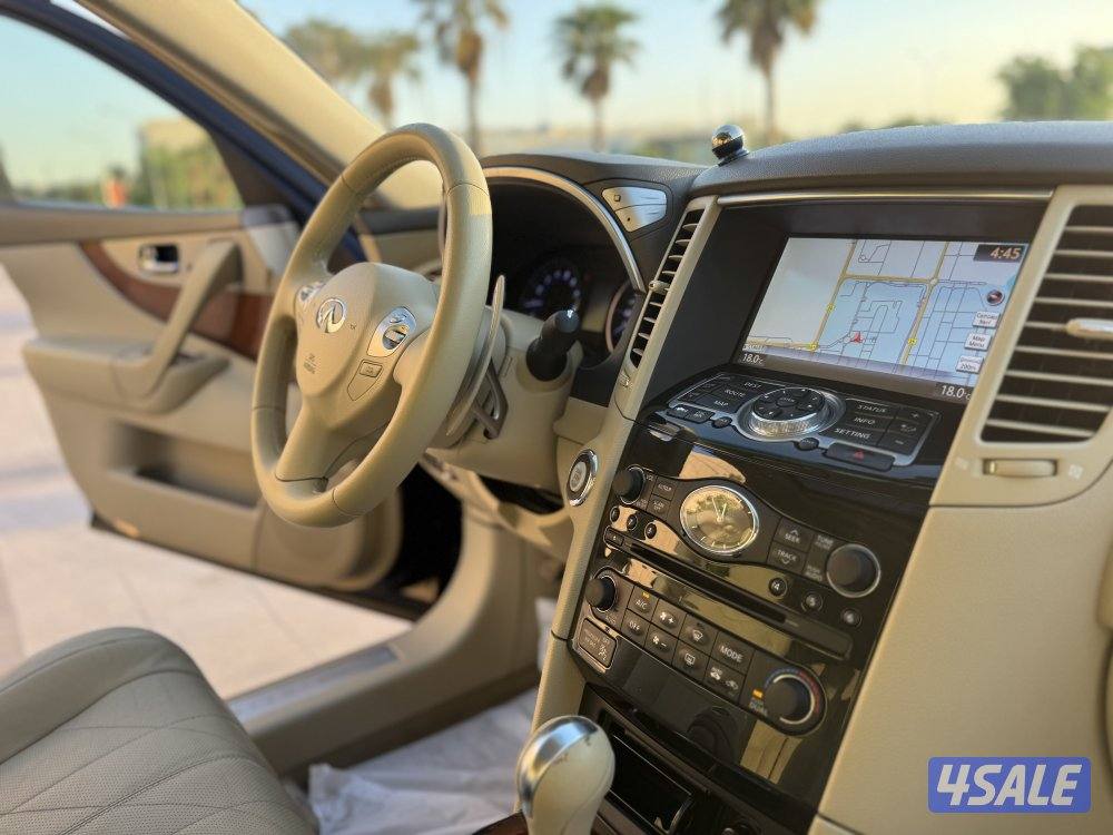 للبيع : آنفنتي QX 70 : موديل 2015 : عداد 99 الف كم1