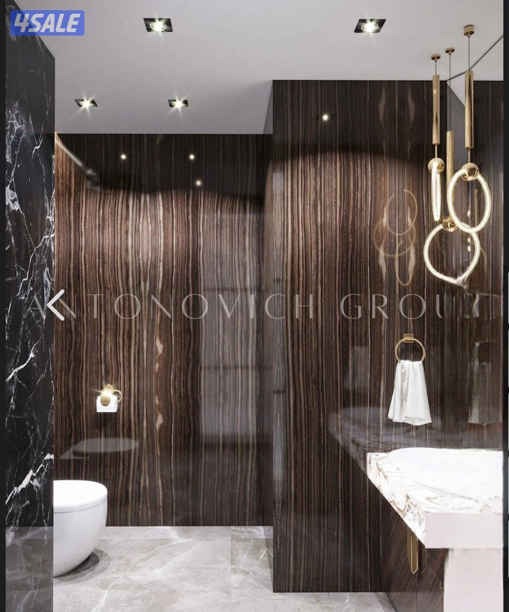 صالون نسائي راقي جدا بعملائة وجميع الداتا8