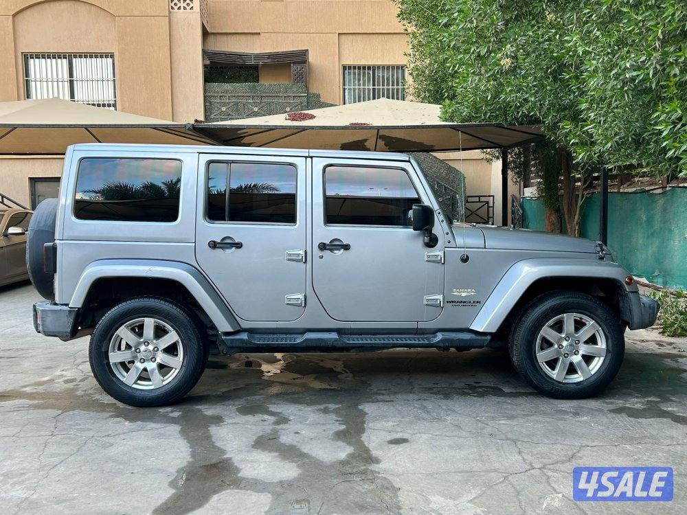 للبيع رانجلر صحارى موديل 2015 صبغ الوكالة4