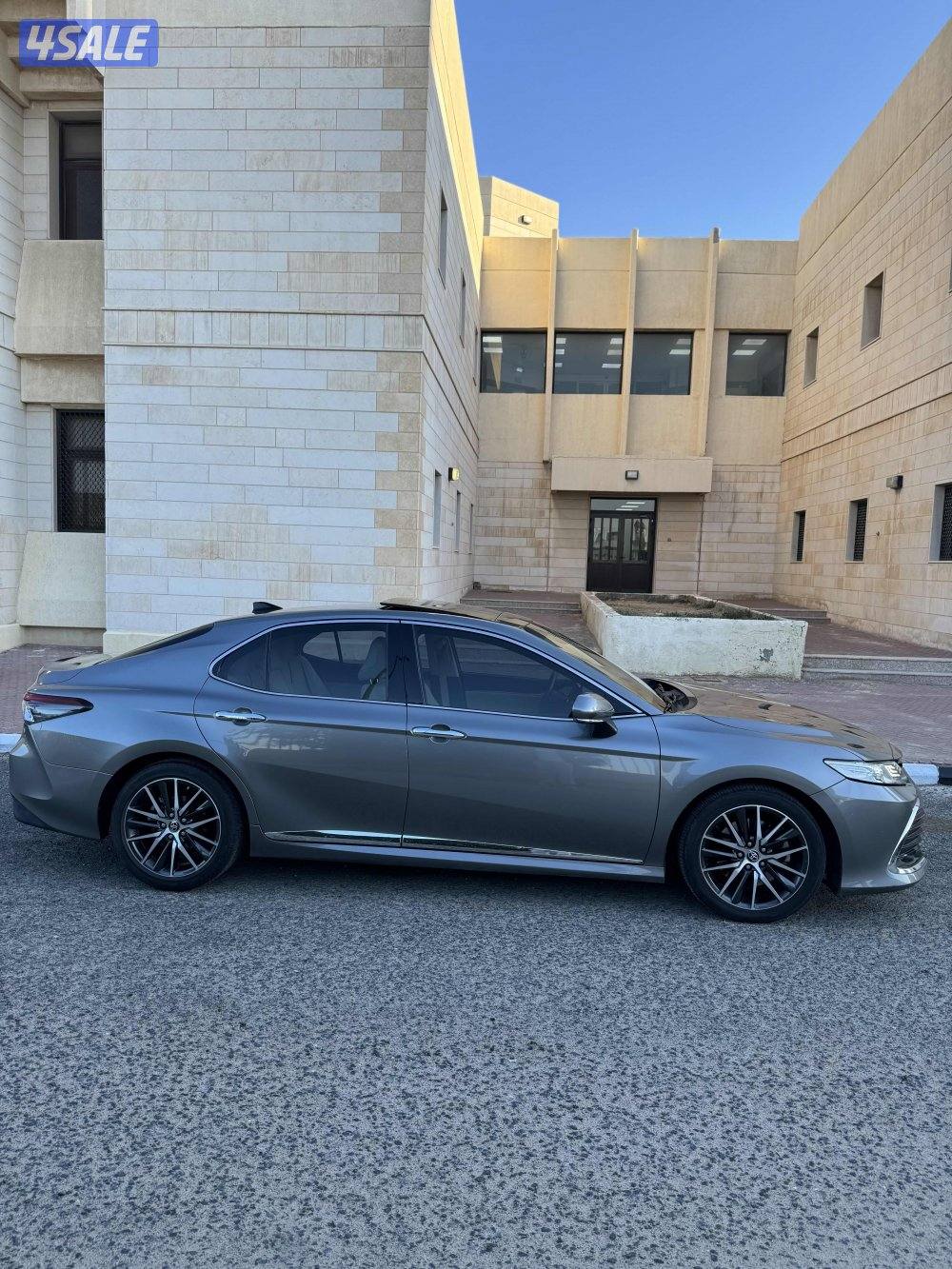 للبيـع كـامـري لـيـمـتـد 2023 بحالة الوكالة1