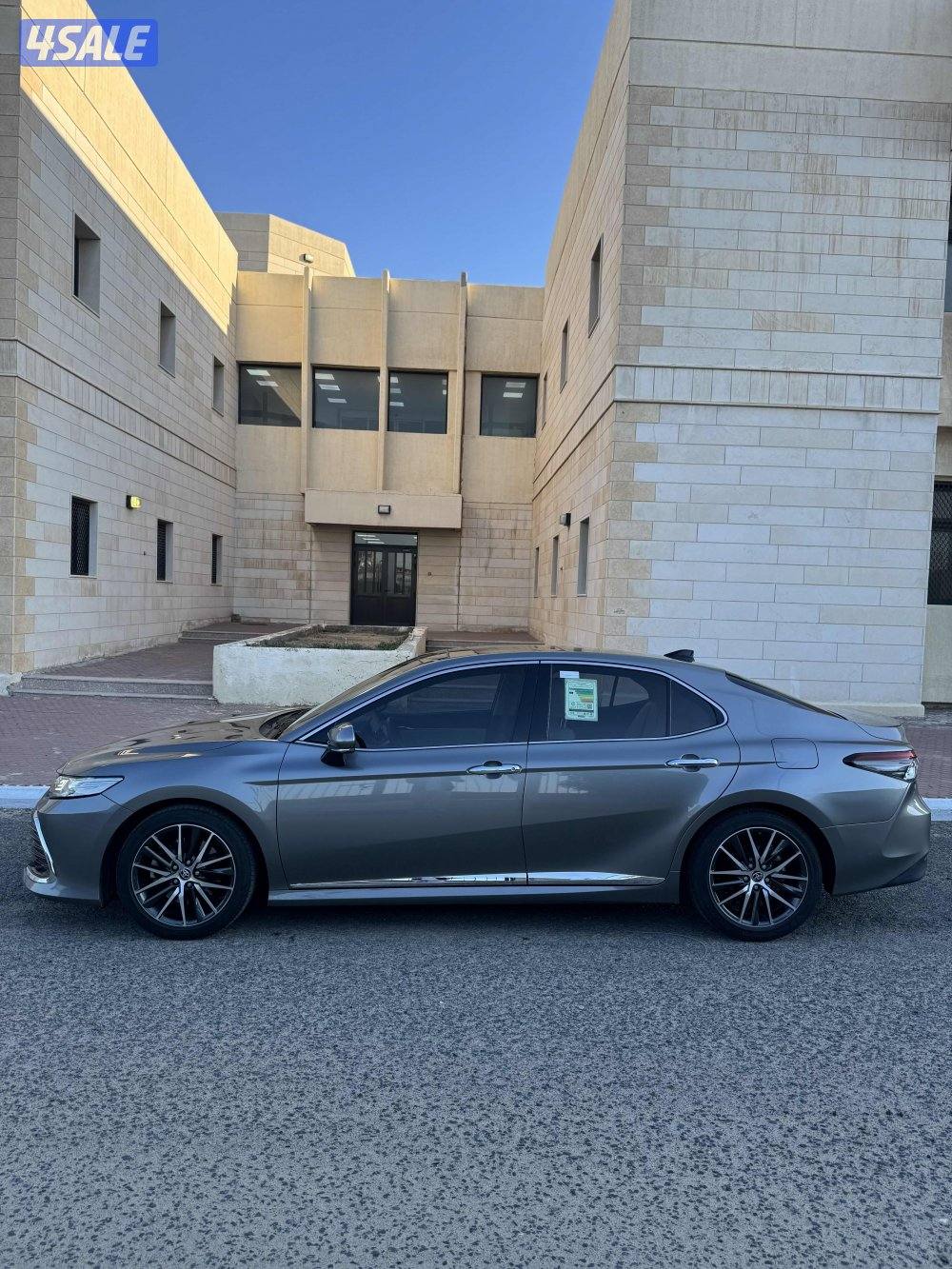 للبيـع كـامـري لـيـمـتـد 2023 بحالة الوكالة5