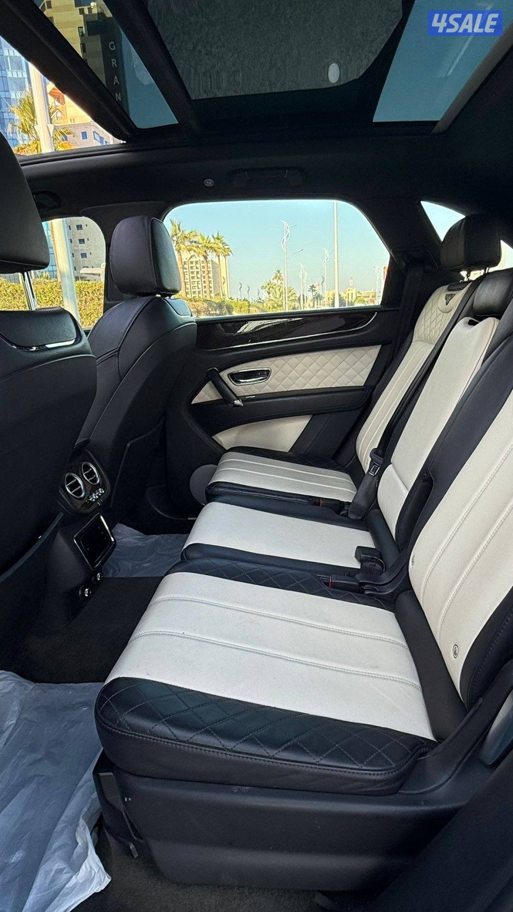 بنتلي بنتياجا موديل 2019 / بحاله ممتازه9