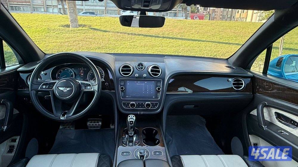 بنتلي بنتياجا موديل 2019 / بحاله ممتازه13