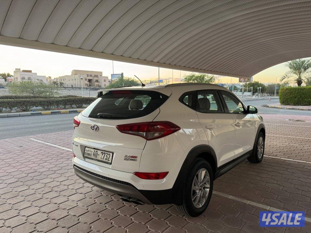 هيونداي توسان 2016 صبغ وكالة بحالة ممتازة4