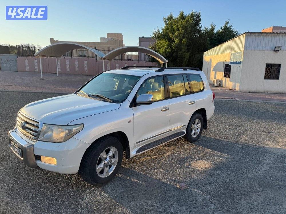 لاند كروز ٢٠١٠0