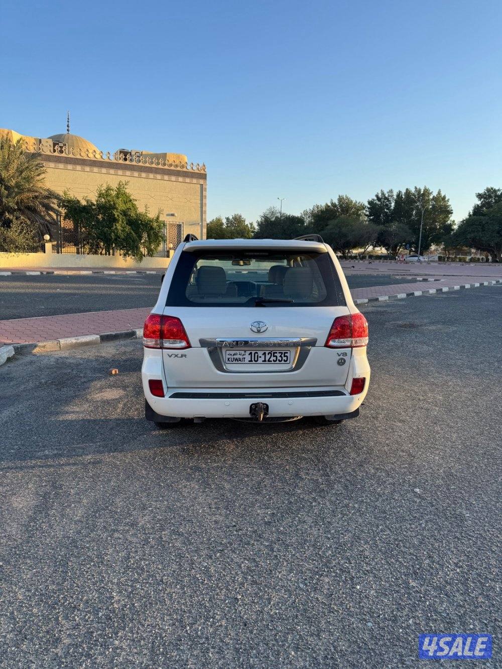 لاند كروز ٢٠١٠2