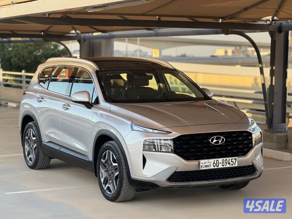 للبيع سنتافي - م 2023 - عداد 62 - كامل مواصفات - بحالة وكالة0