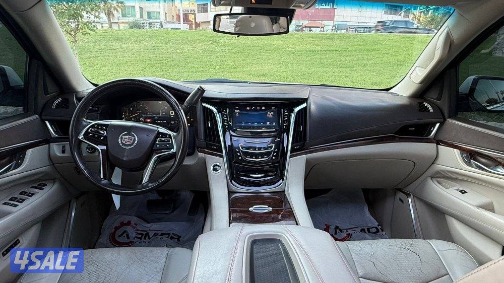 اسكاليد بريميوم موديل 2015 / بحاله ممتازه7