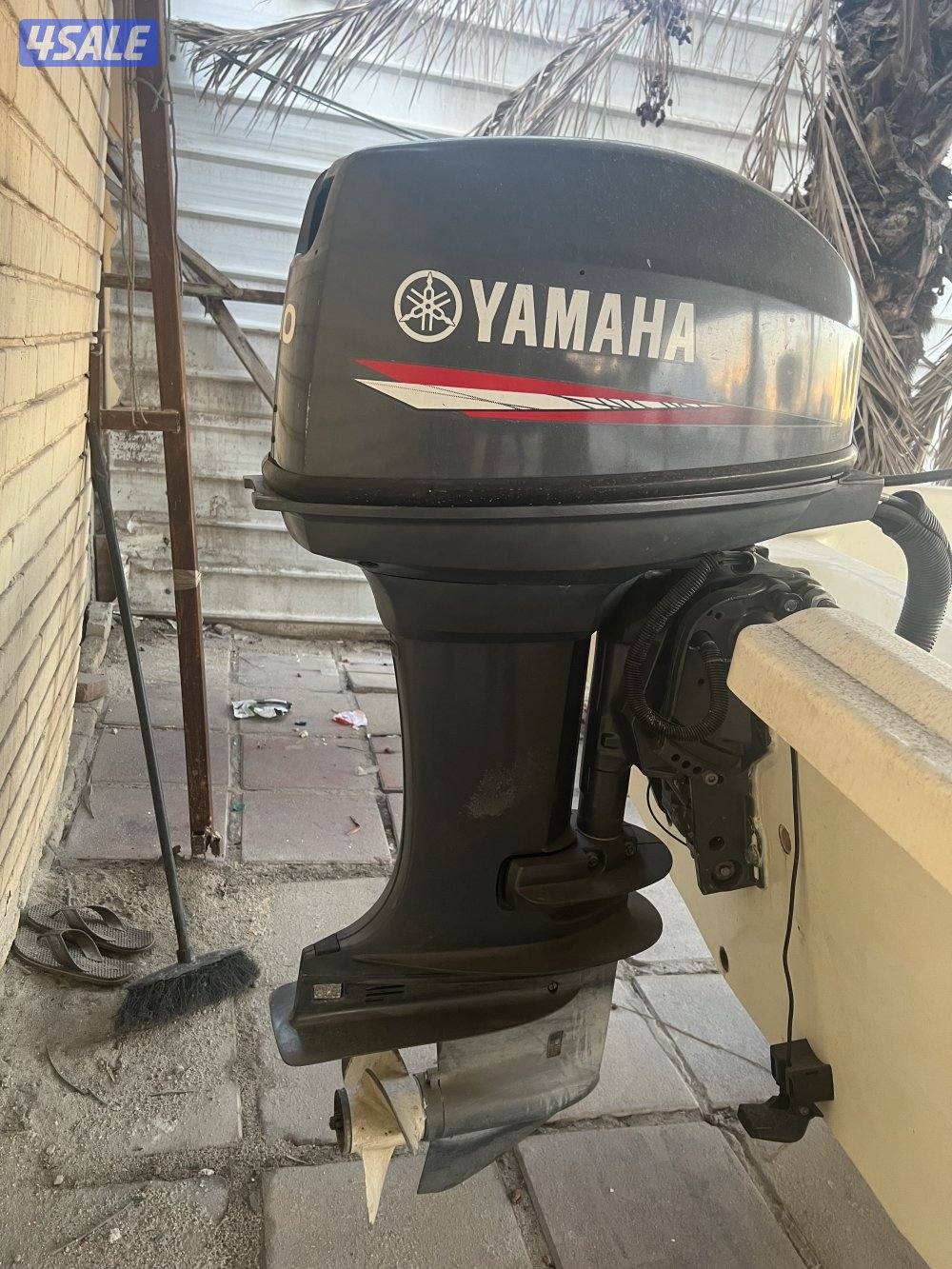 قارب للبيع1