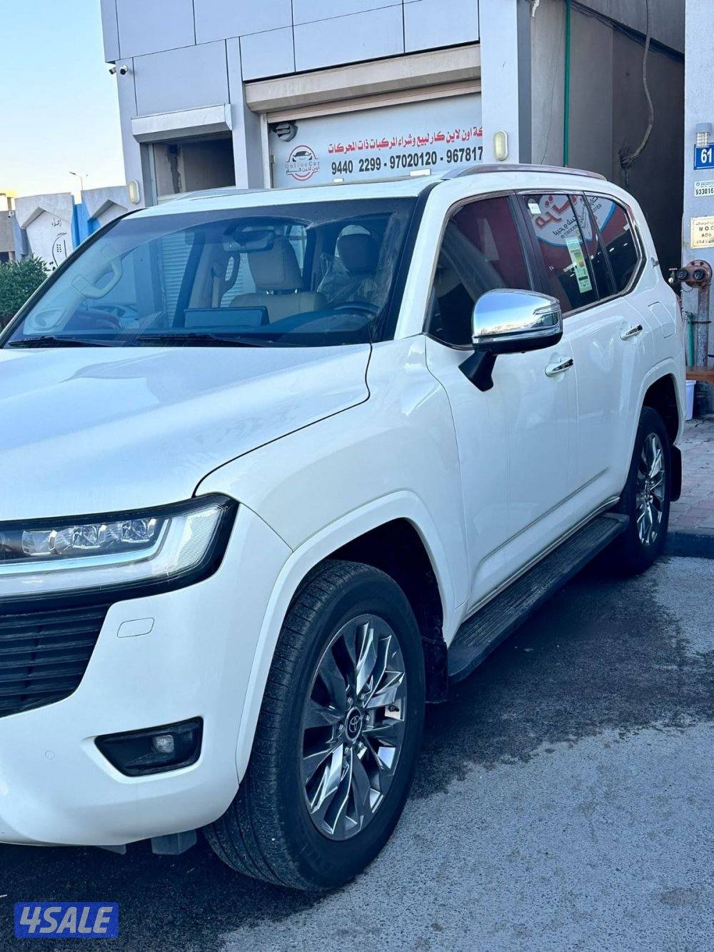 لاند كروز VX ٢٠٢٢ الساير عداد ٧٨ ألف شرط الفحص صبغ وكاله ماعدا قطعتين2