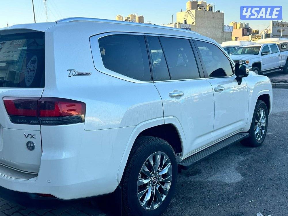 لاند كروز VX ٢٠٢٢ الساير عداد ٧٨ ألف شرط الفحص صبغ وكاله ماعدا قطعتين3