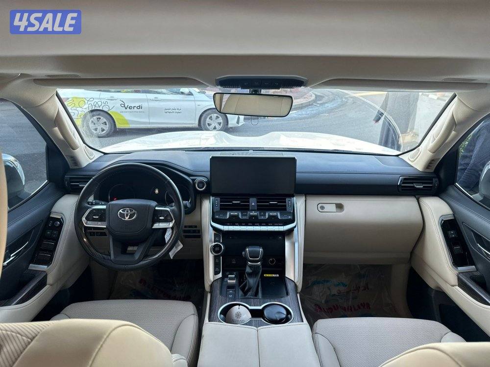 لاند كروز VX ٢٠٢٢ الساير عداد ٧٨ ألف شرط الفحص صبغ وكاله ماعدا قطعتين6