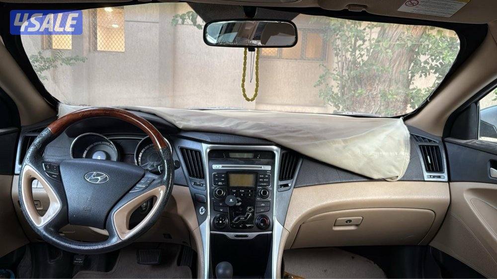 للبيع هيونداي سوناتا 20111