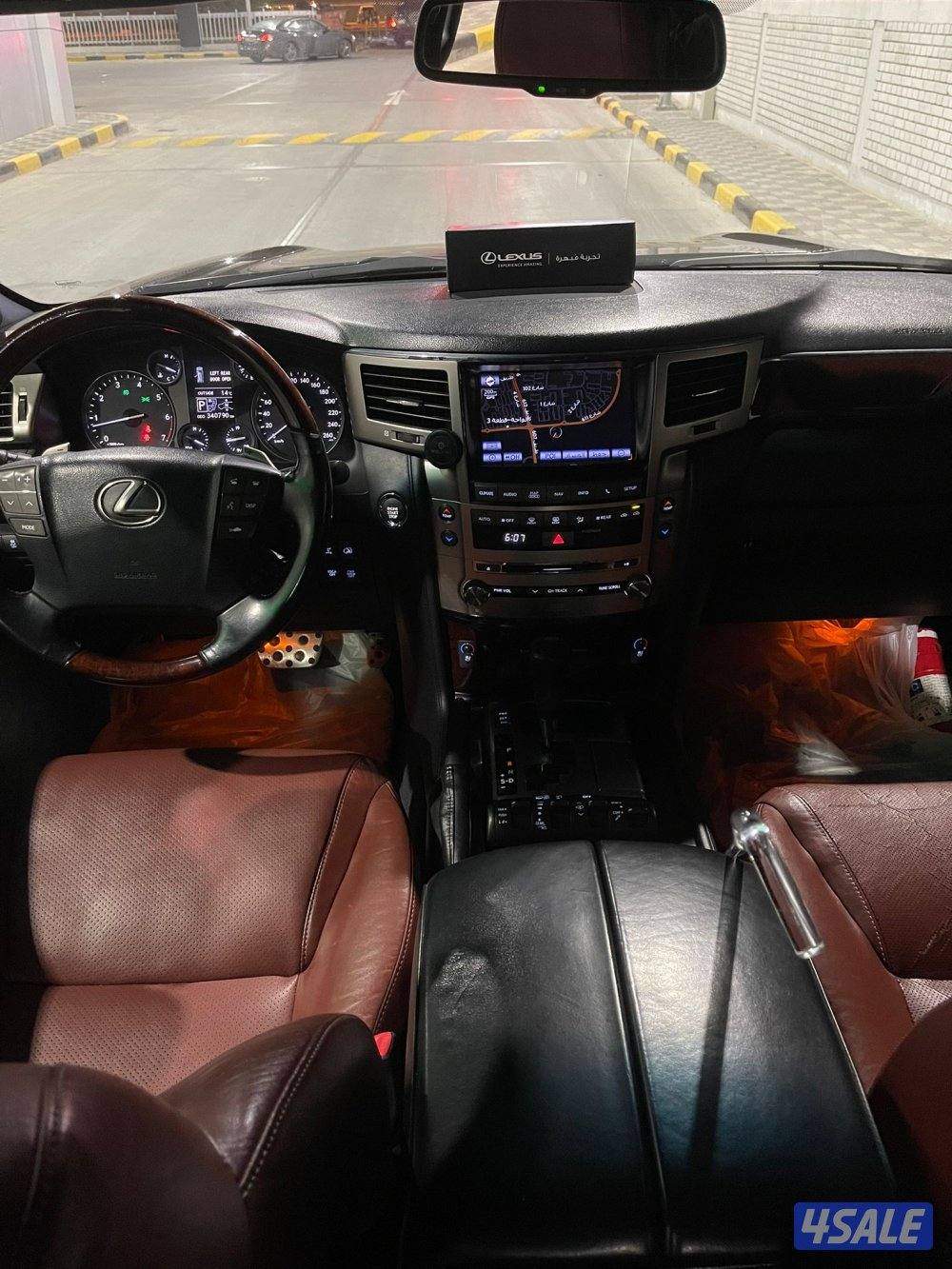 لكزس LX570 ٢٠١٤ الساير عداد ٣٤٠ ألف شرط الفحص صبغ وكاله كامل مواصفات4