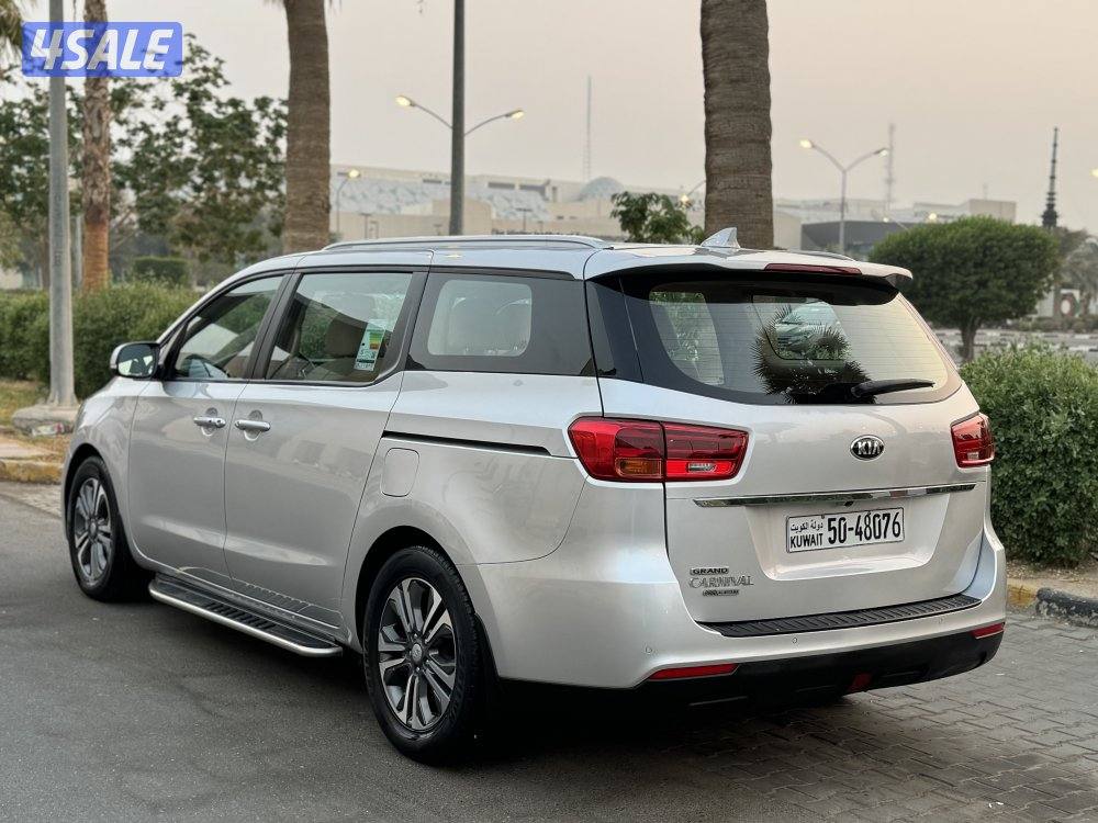 كيا كرنفال موديل 2019 وارد الوكاله بحاله ممتازه جدا4