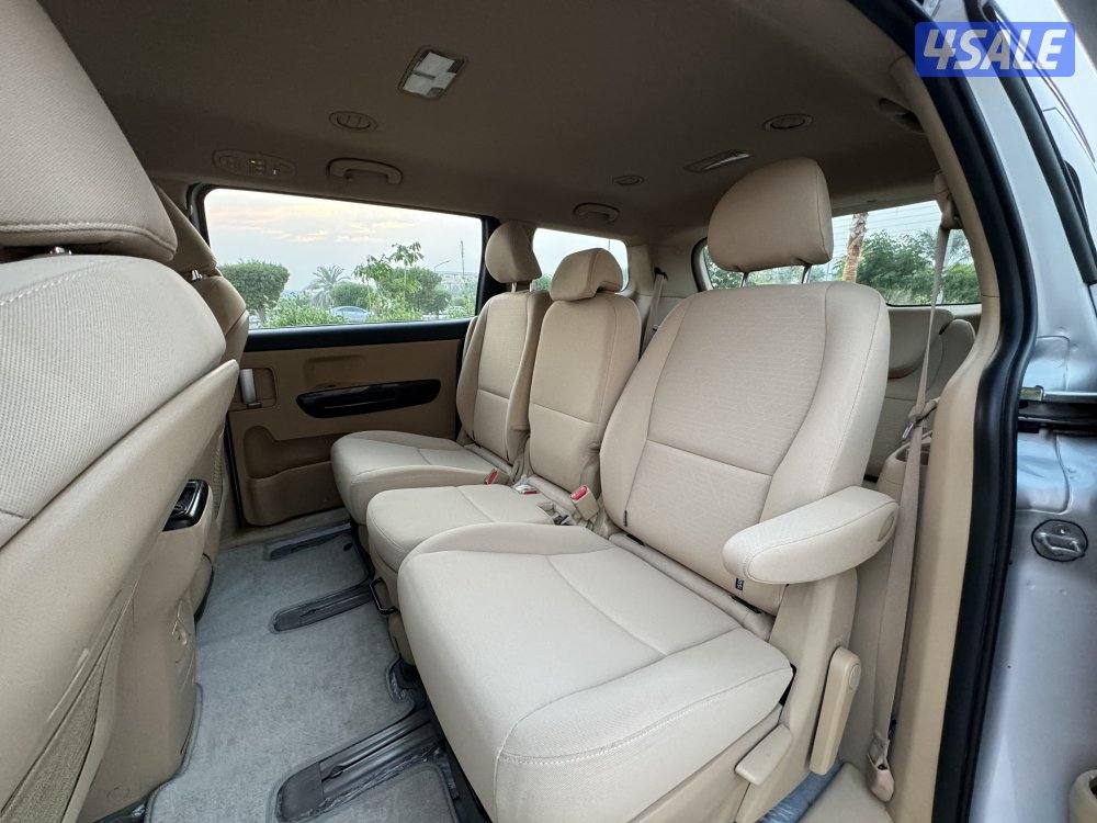 كيا كرنفال موديل 2019 وارد الوكاله بحاله ممتازه جدا7