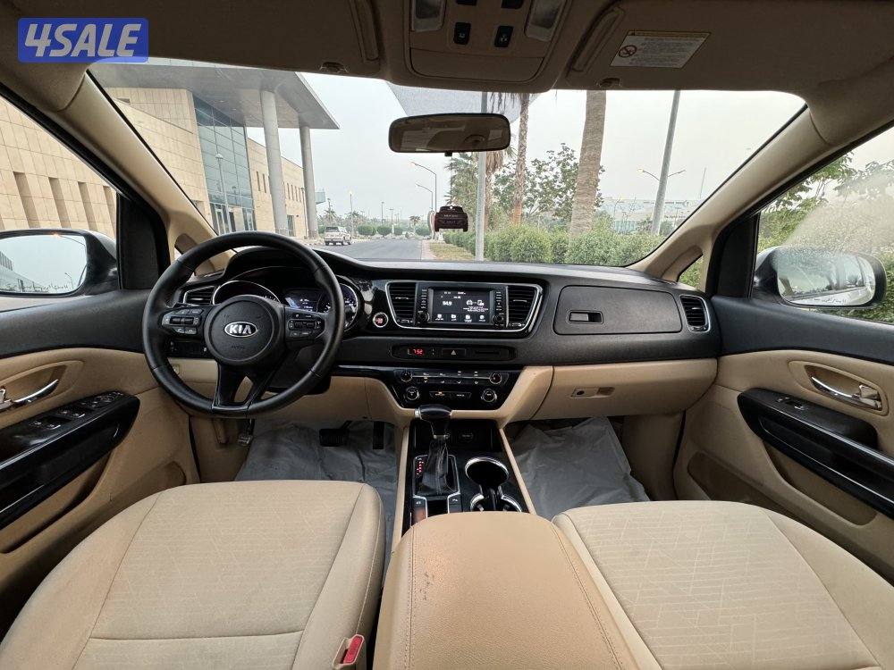 كيا كرنفال موديل 2019 وارد الوكاله بحاله ممتازه جدا8