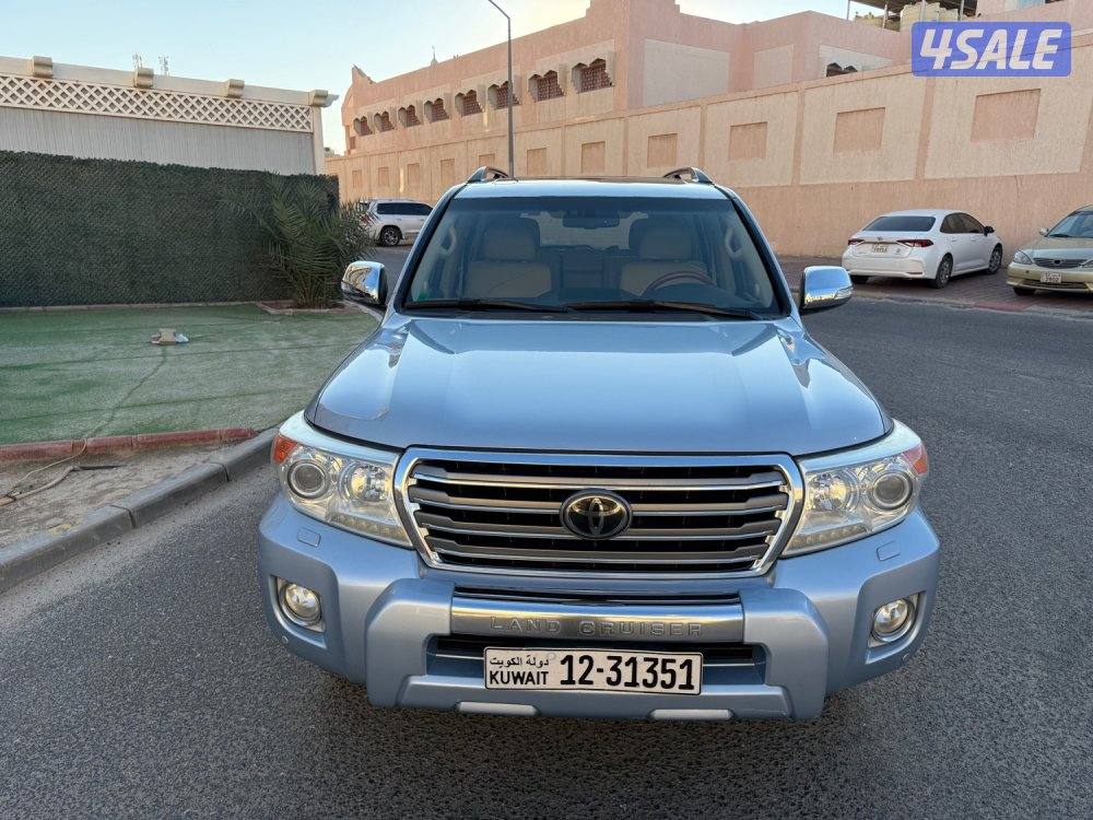 للبيع لاندكروزر 20134